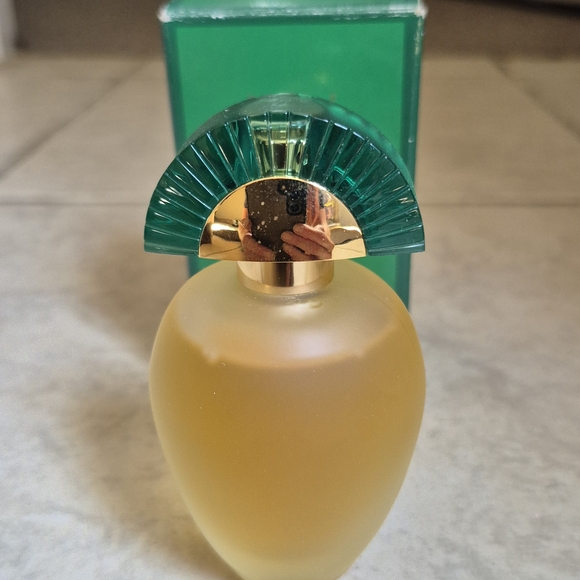 Avon Rare Emeralds Perfume 1.7 oz NIB Discontinued - Picture 1 of 3